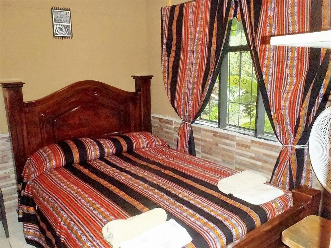 Los Angeles  Jarabacoa Family Hostel מראה חיצוני תמונה