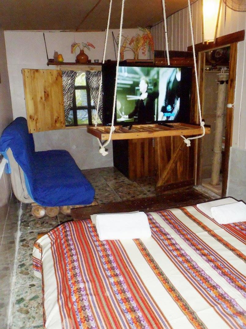Los Angeles  Jarabacoa Family Hostel מראה חיצוני תמונה